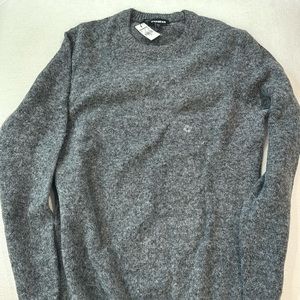 Express Brand New Men’s Crew Neck Gray Sweater size M NWT
